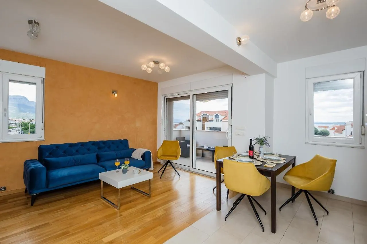 Angels II **** Apartment Kastela