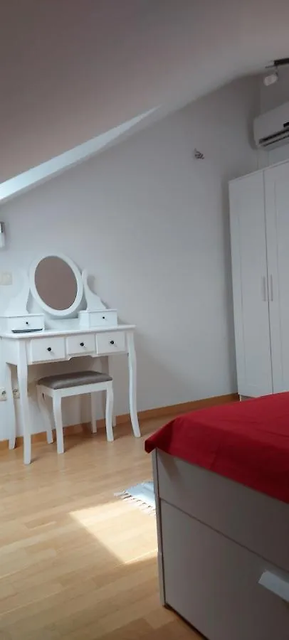 Angels II **** Apartment Kastela